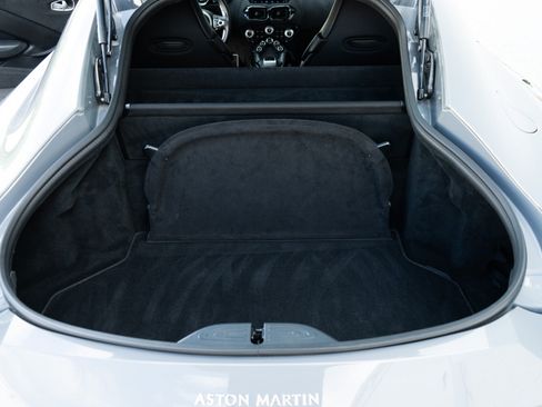 Used 2020 Aston Martin V8 Vantage Coupe RWD image 35