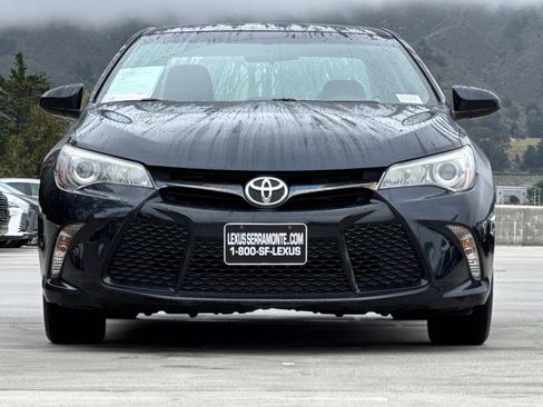 Used 2015 Toyota Camry SE FWD image 5