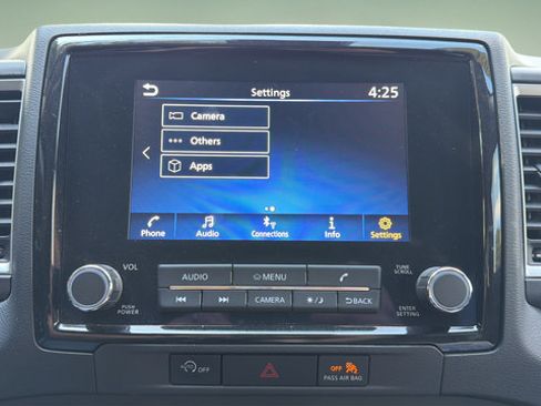 Used 2024 Nissan Frontier SV w/ Technology Package AWD/4WD image 34