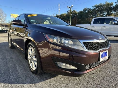 Used 2011 Kia Optima EX image 1