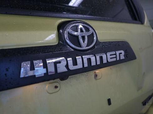 Used 2022 Toyota 4Runner TRD Pro AWD/4WD image 5