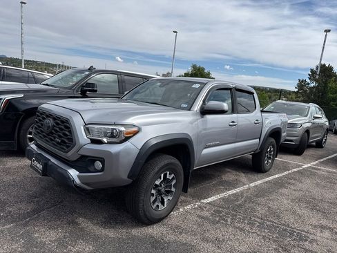 Used 2021 Toyota Tacoma TRD Off-Road w/ Technology Package AWD/4WD image 23