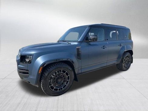 Used 2026 Land Rover Defender 110 image 27