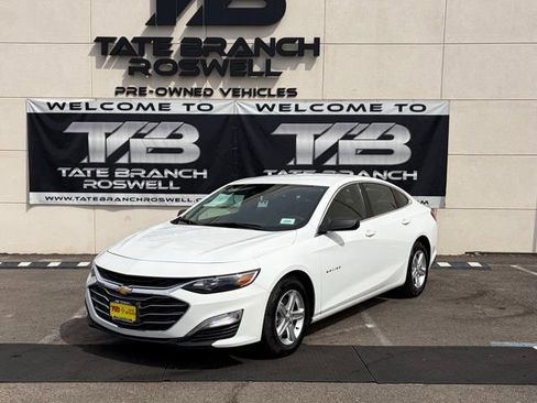 Used 2024 Chevrolet Malibu LS image 2
