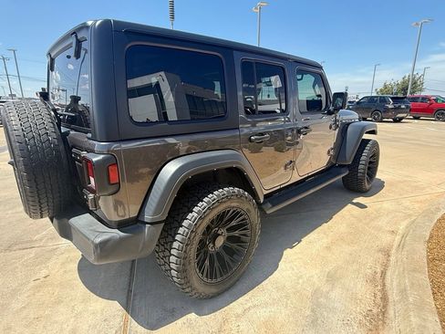 Used 2022 Jeep Wrangler Unlimited Sport AWD/4WD image 5