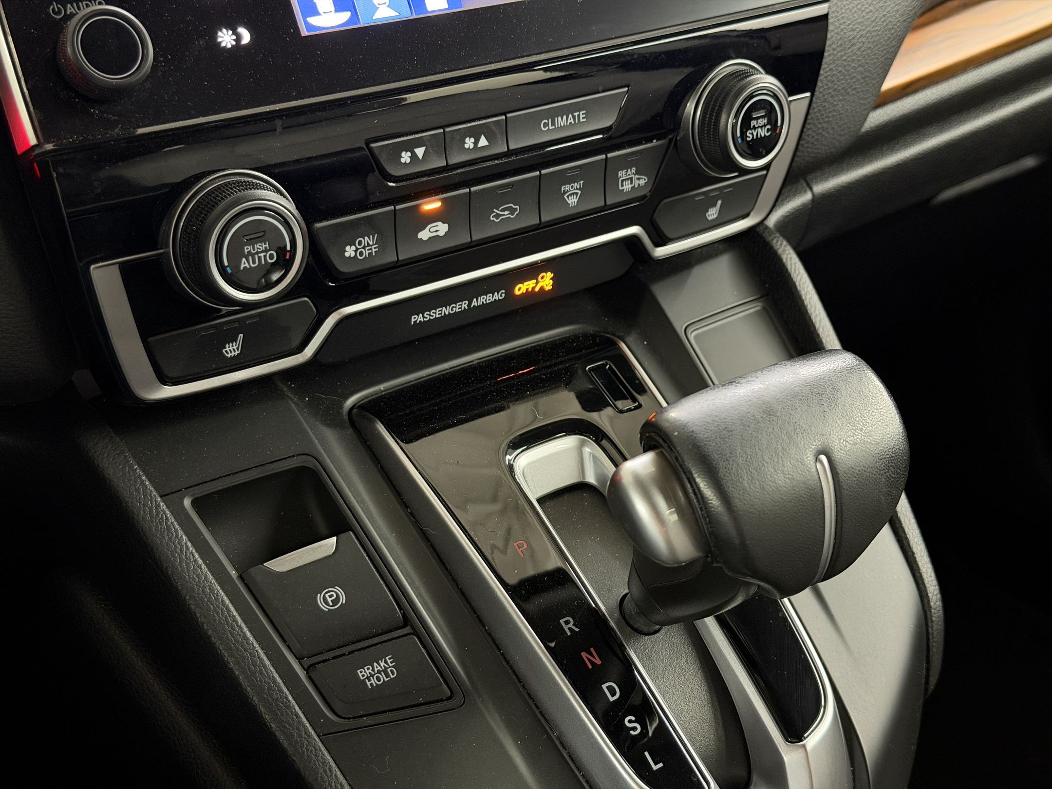 Used 2018 Honda CR-V Touring image 18