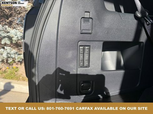 Used 2024 Ford Expedition Platinum image 44