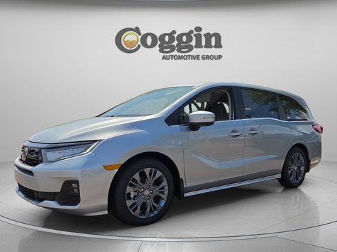 New 2026 Honda Odyssey Touring image 1