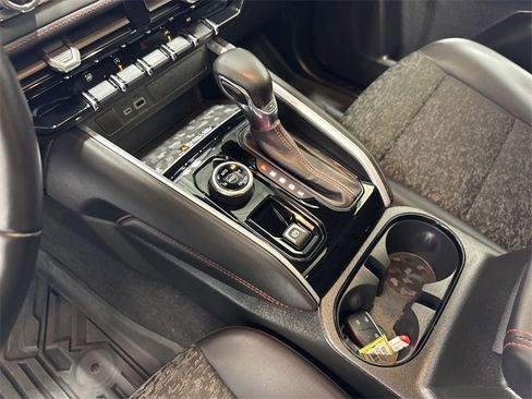 Used 2024 Chevrolet Colorado Z71 w/ Z71 Convenience Package 2 image 21