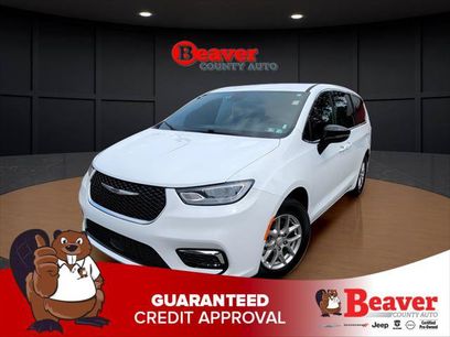 Certified 2025 Chrysler Pacifica Select