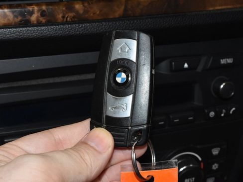 Used 2007 BMW 335i Convertible RWD image 16