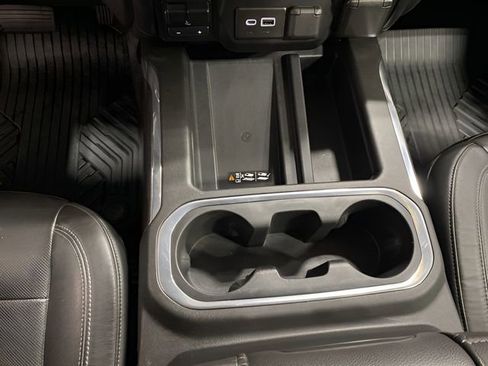 Used 2020 Chevrolet Silverado 1500 LTZ AWD/4WD image 18