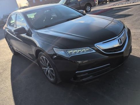 Used 2016 Acura TLX V6 image 2