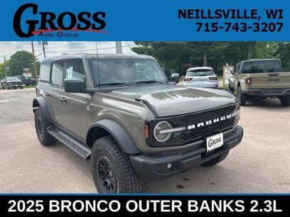 New 2025 Ford Bronco Outer Banks w/ Sasquatch Package