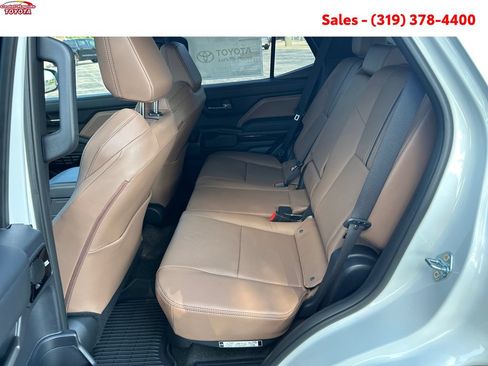 New 2026 Toyota 4Runner Limited AWD/4WD image 20