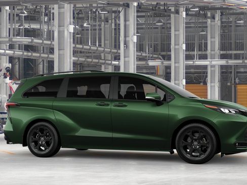 New 2026 Toyota Sienna XLE Woodland Edition AWD/4WD image 13