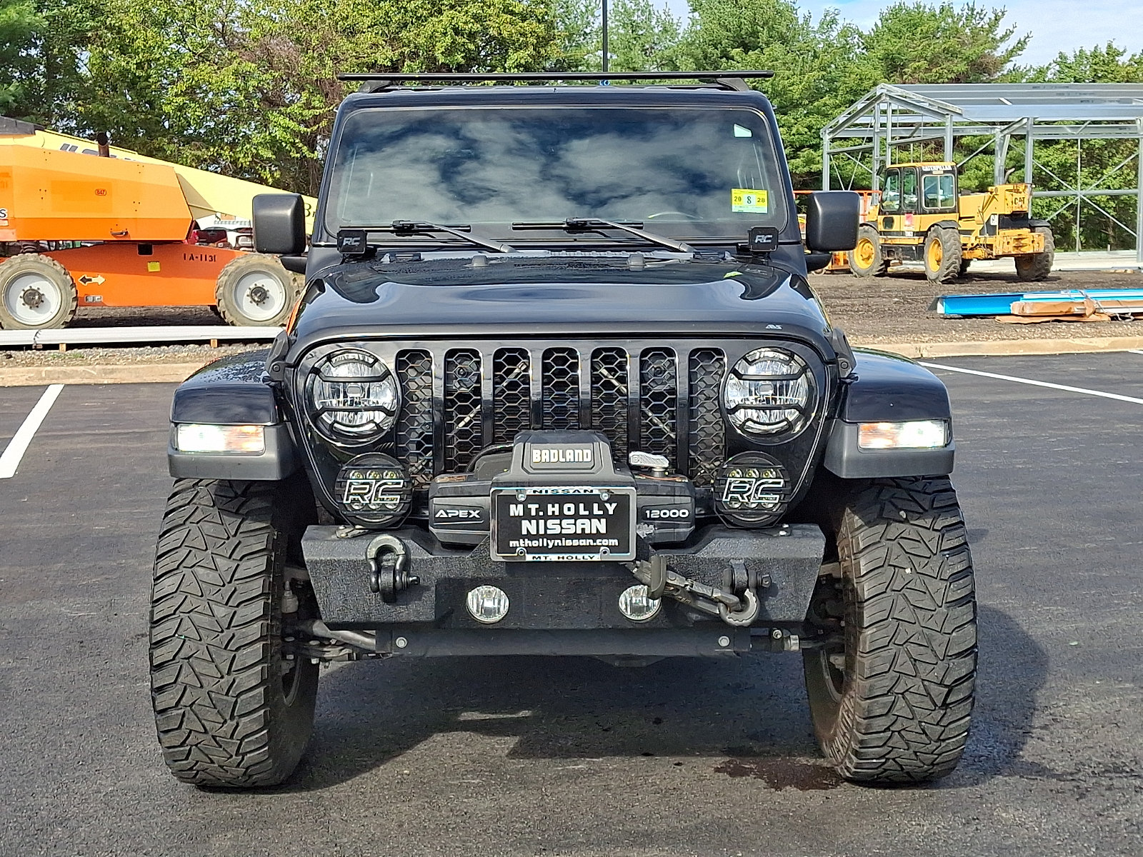 Used 2021 Jeep Gladiator Sport AWD/4WD image 2