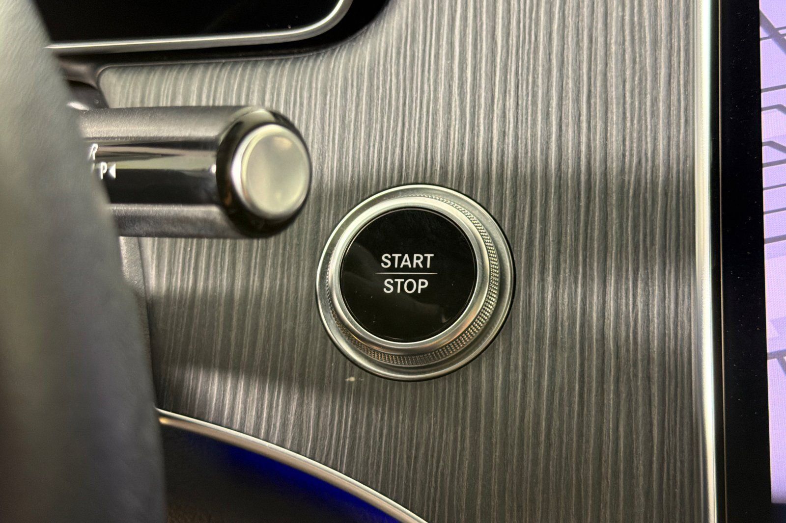 Used 2023 Mercedes-Benz EQE 500 4MATIC Sedan image 21