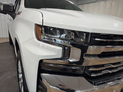 Used 2021 Chevrolet Silverado 1500 LTZ w/ Technology Package AWD/4WD image 13