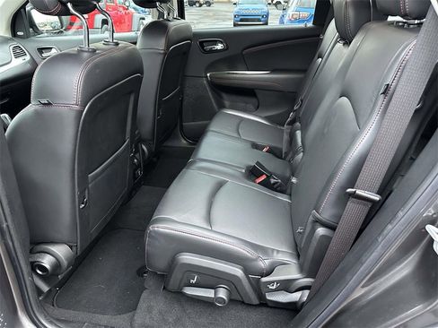 Used 2019 Dodge Journey GT w/ Driver Convenience Group image 13