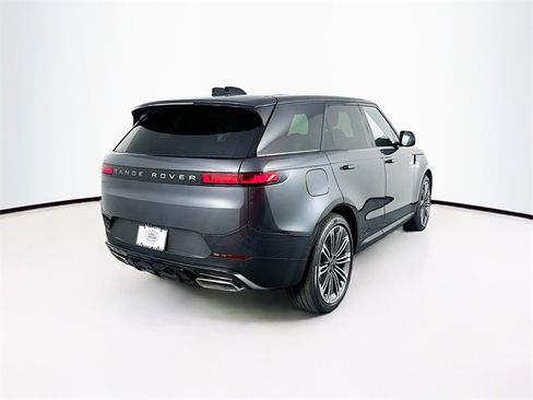 New 2025 Land Rover Range Rover Sport SE image 5
