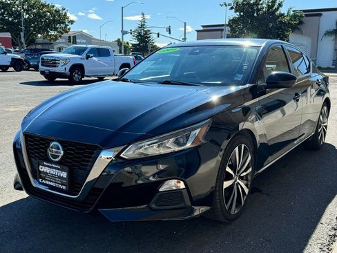 Used 2021 Nissan Altima 2.5 SR image 9