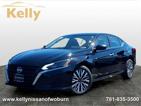 Certified 2024 Nissan Altima 2.5 SV AWD/4WD image 1