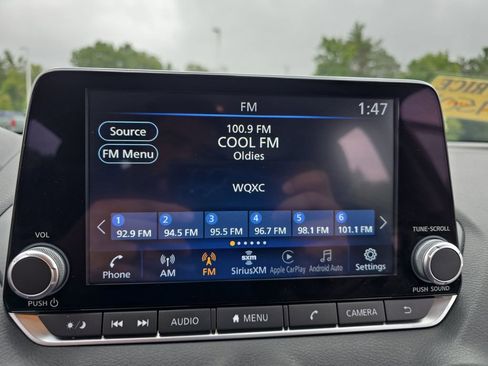 Used 2022 Nissan Sentra SV image 24