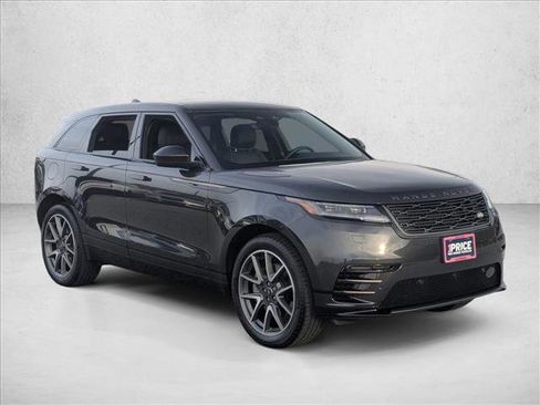 Used 2025 Land Rover Range Rover Velar Dynamic SE image 3