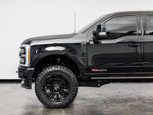 Used 2026 Ford F250 Platinum AWD/4WD image 10