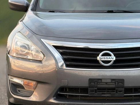Used 2015 Nissan Altima 2.5 S w/ Special Edition Package FWD image 11