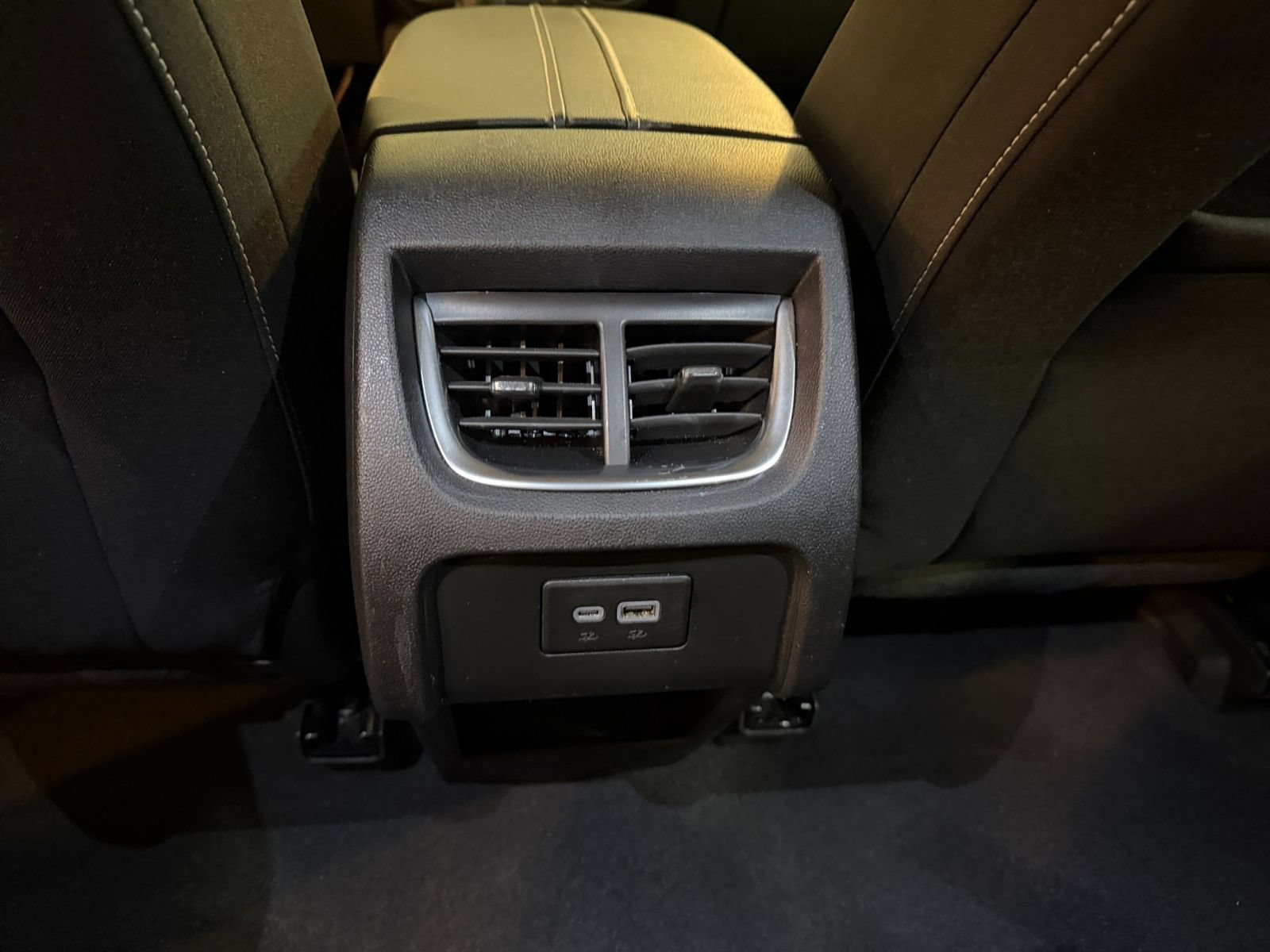 Used 2026 Chevrolet Blazer LT FWD image 22