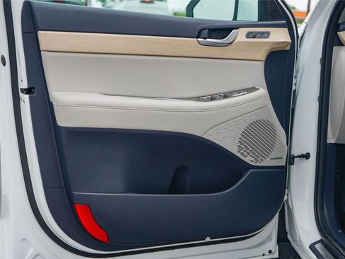 Used 2023 Hyundai Palisade Limited FWD image 23