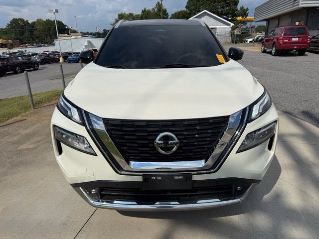 Used 2021 Nissan Rogue Platinum AWD/4WD image 2