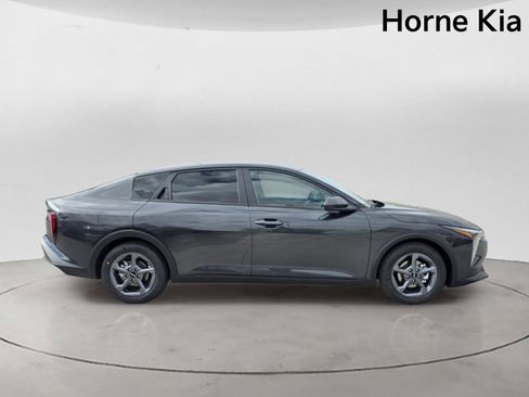 New 2026 Kia K4 FWD image 3
