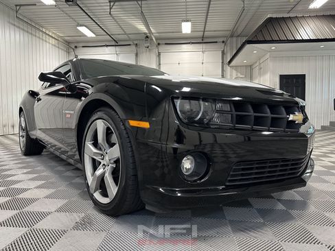 Used 2010 Chevrolet Camaro SS w/ RS Package RWD image 15