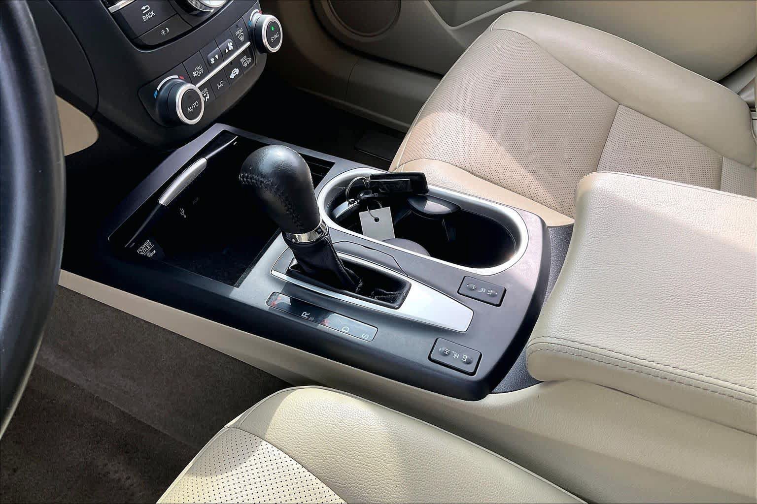 Used 2016 Acura RDX w/ Technology Package AWD/4WD image 16