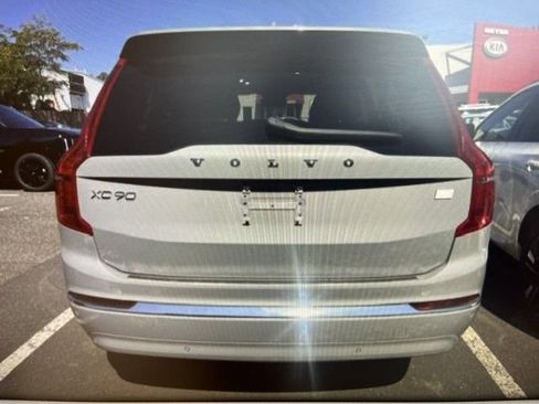 Used 2024 Volvo XC90 T8 Plus w/ Protection Package Premier AWD/4WD image 2