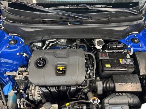 Used 2023 Kia Seltos LX image 11