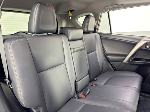 Used 2017 Toyota RAV4 Limited image 32