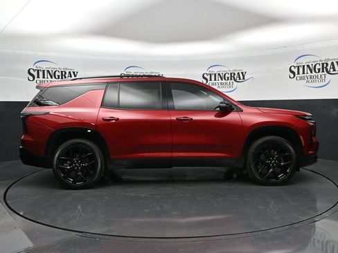 Used 2024 Chevrolet Traverse RS w/ LPO, Floor Liner Package FWD image 8