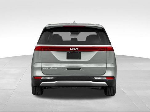 Used 2024 Kia Carnival EX FWD image 39