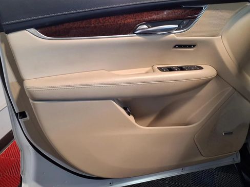 Used 2019 Cadillac XT5 Luxury AWD/4WD image 18
