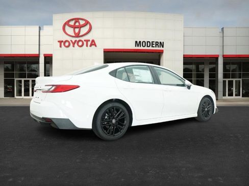 New 2026 Toyota Camry SE image 22