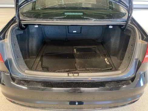 Used 2018 Volkswagen Jetta SE FWD image 9