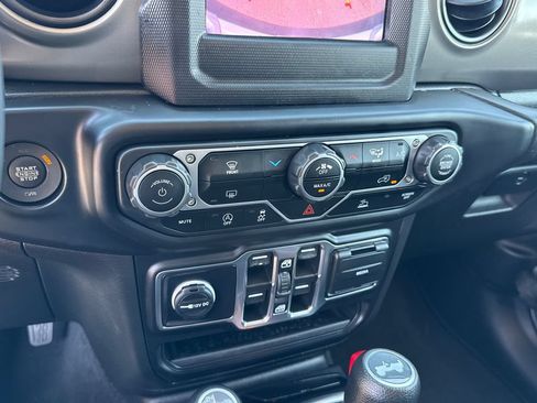Certified 2023 Jeep Wrangler Unlimited Sport AWD/4WD image 31