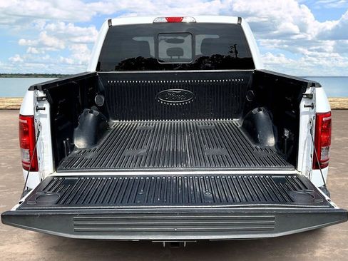 Used 2016 Ford F150 XLT w/ Equipment Group 302A Luxury RWD image 9