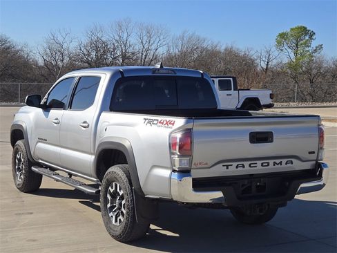 Used 2022 Toyota Tacoma TRD Off-Road image 5