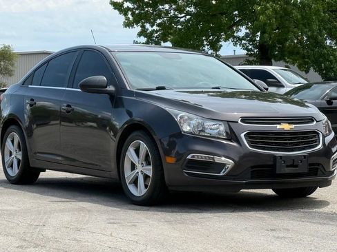 Used 2015 Chevrolet Cruze LT FWD image 8