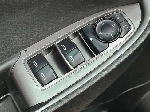 Used 2019 Chevrolet Malibu RS image 18